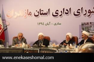 حاشیه سازی از سوی جناح‌های مختلف به نفع کشور نیست