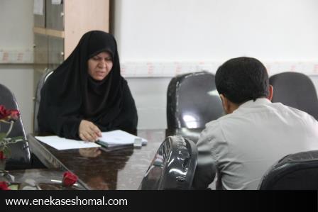تعویض چادر دست دوم با چار نو در نمایشگاه عفاف و حجاب