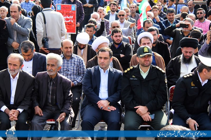 حضور شهردار ساری در مراسم راهپیمایی 13 آبان