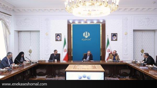 بر همکاری دولت و مجلس برای حل مشکلات