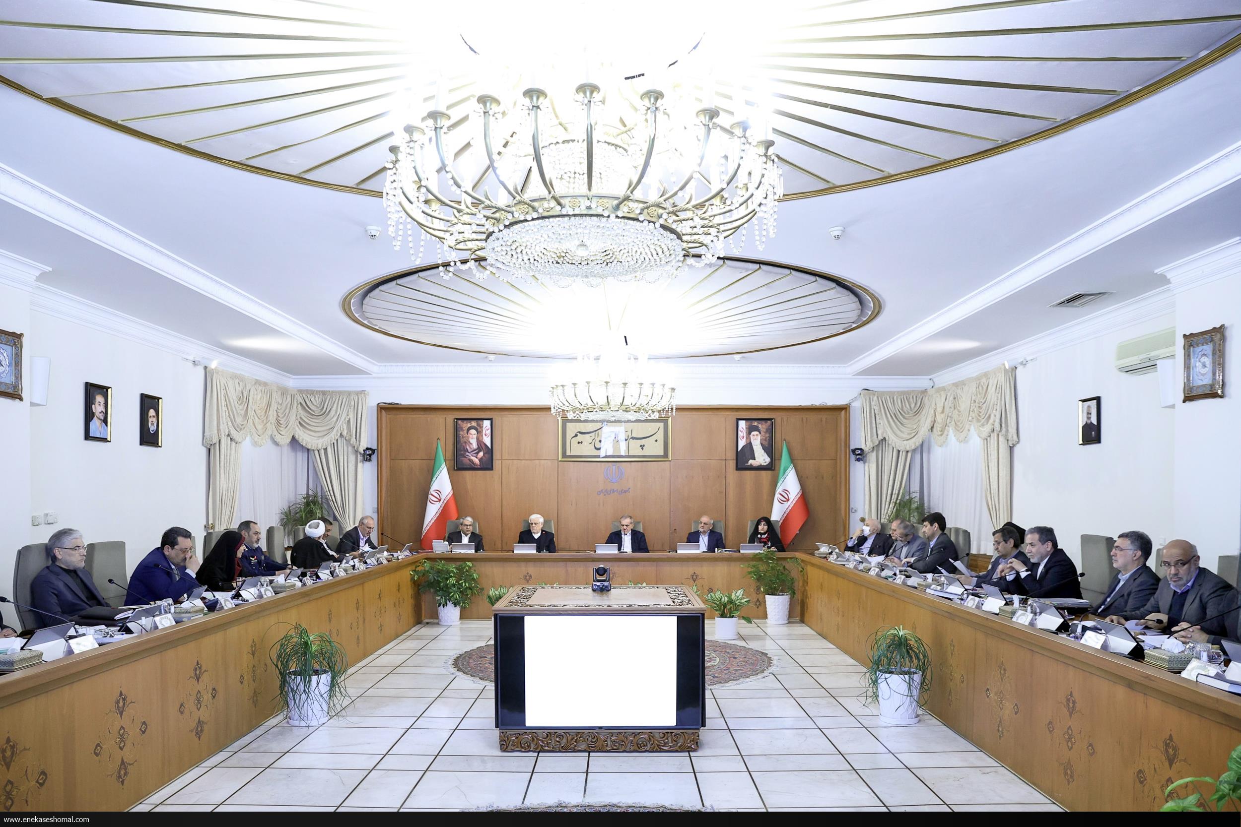 فرونشست زمین در جلسه هیئت دولت