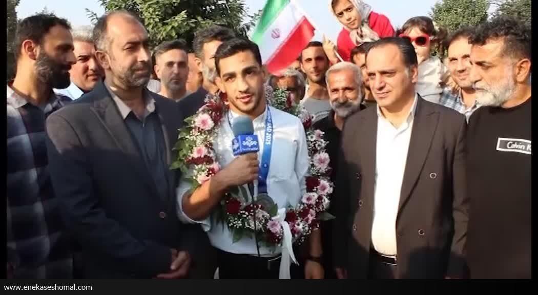 از نایب‌قهرمان کشتی فرنگی جهان