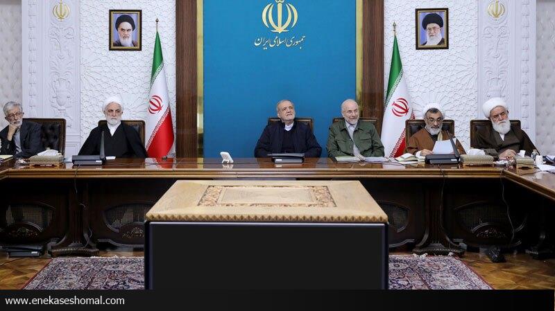 اقدامات به‌گونه‌ای باشد که نسل جوان جذب نظام و انقلاب شوند