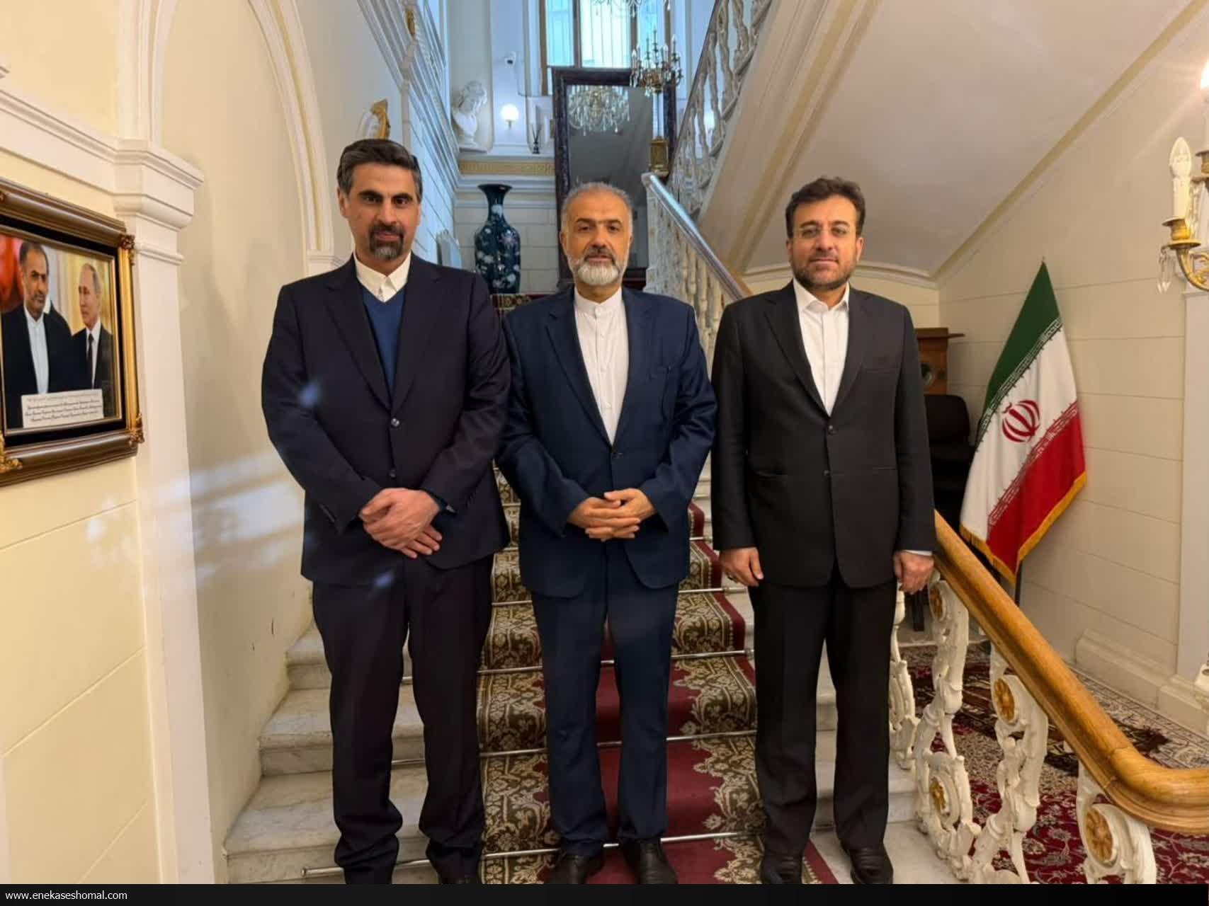 ،جانشین نیروی دریایی ارتش جمهوری اسلامی ایران با تأکید بر اهمیت علم، فناوری و تربیت نیروی انسانی متخ