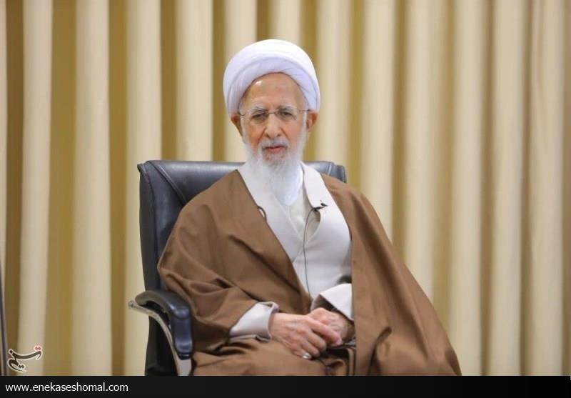 حضور مردم در میدان از جلوه‌های نصرت الهی است